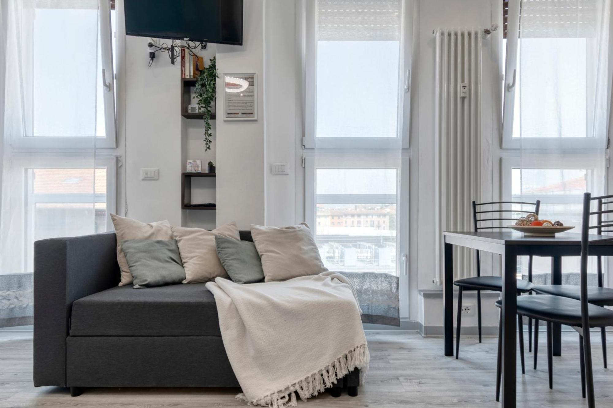Front Station Apartment - Stazione Centrale Di Bologna Exteriör bild