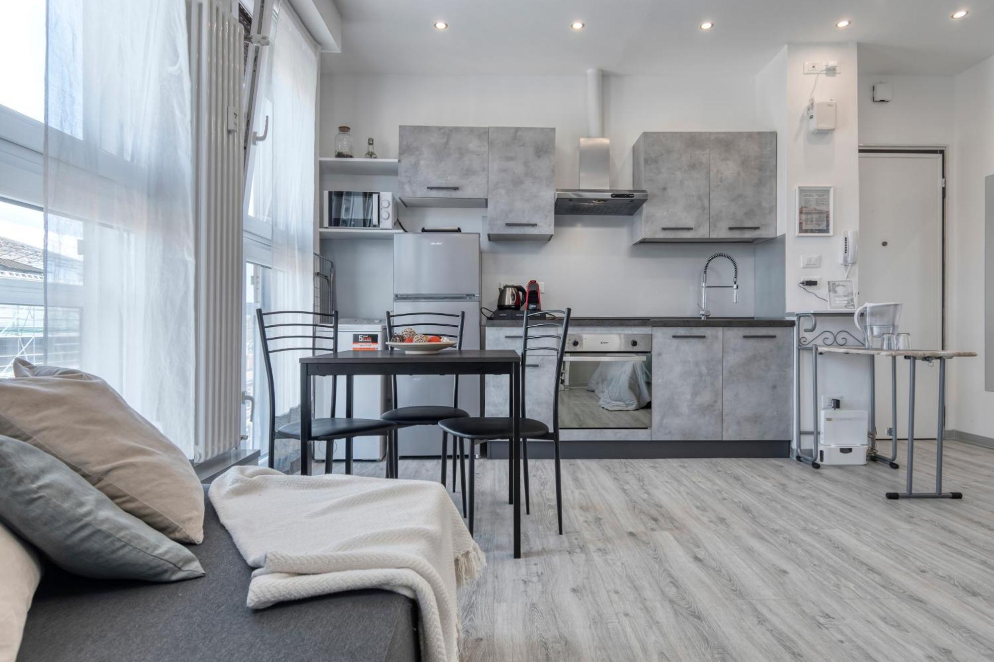 Front Station Apartment - Stazione Centrale Di Bologna Exteriör bild
